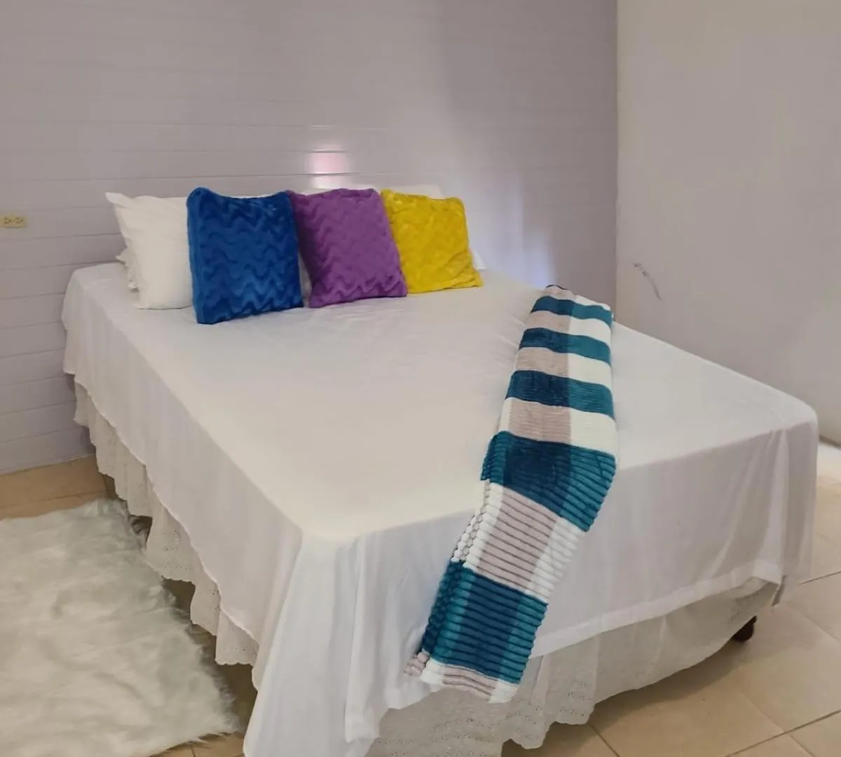 Saint Maryʼs Dmpire Suite
